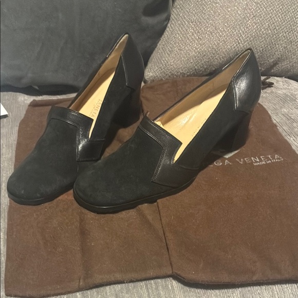 Bottega Veneta Black Suede Women's Loafer Heel Shoes Size 9.5 w Dust Bags - Picture 3 of 9